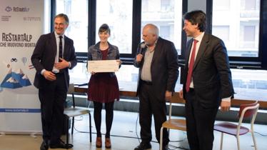 Premiazione ReStartAlp Evelina Felisatti con Alessandro Garrone Emil Abirascid Sergio Urbani Premiazione ReStartAlp Evelina Felisatti con Alessandro Garrone Emil Abirascid Sergio Urbani