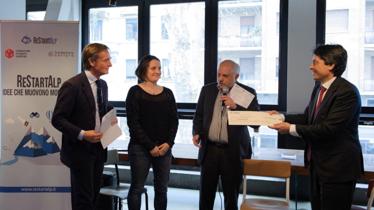 Premiazione ReStartAlp sara armellino con alessandro garrone emil abirasci sergio urbani